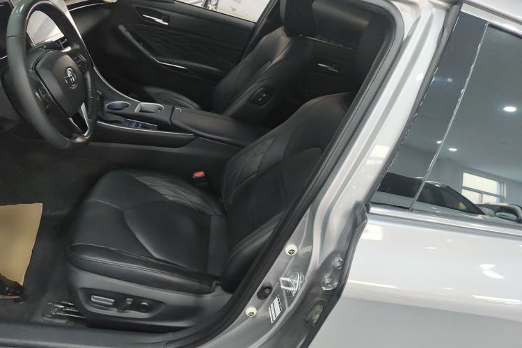 Used Toyota Avalon 2022 Dual-Engine 2.5L XLE Premium Edition
