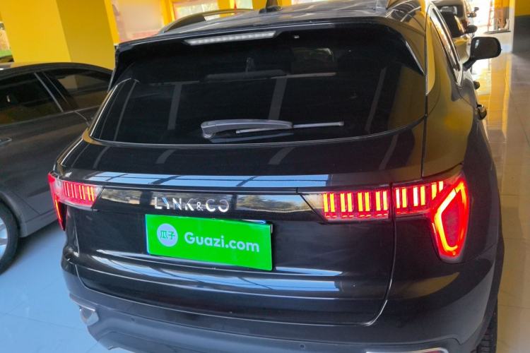 Used Lynk & Co 01 2017 2.0T Two-Wheel Drive Pro Edition
