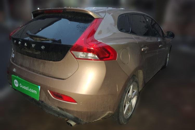 Used Volvo V40 2016 T3 Zhiyi Edition