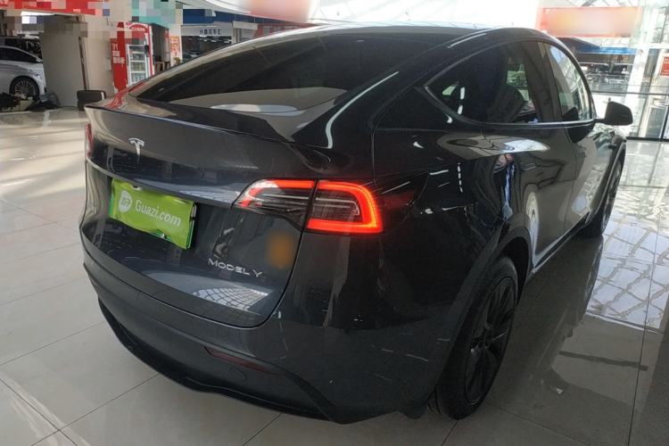 Used Tesla Model Y 2024 Rear-Wheel-Drive Version
