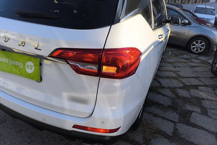 Used Haval M6 2018 Revised Version 1.5T DCT Two-Wheel Drive Urban Style
