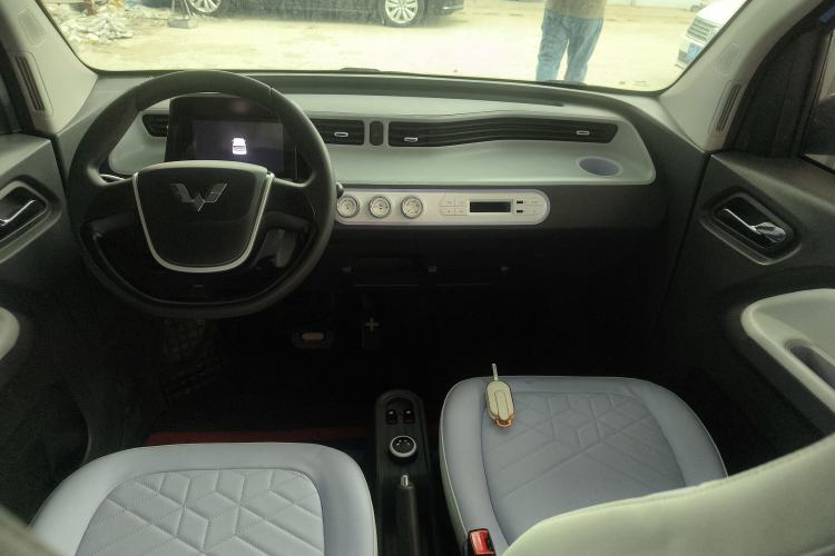 Used Wuling Hongguang MINIEV 2022 Macaron Colorful Edition Lithium-Ion Battery
