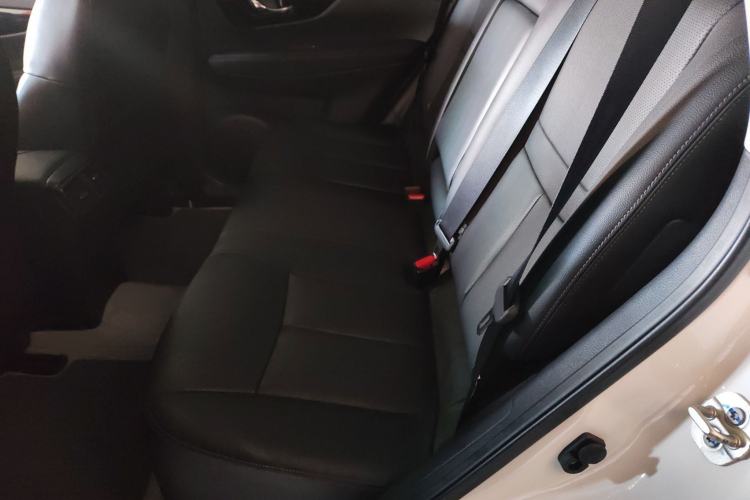 Used Nissan X-Trail 2023 Classic 2.0L Two-Wheel Drive Smart Connect Premium Edition
