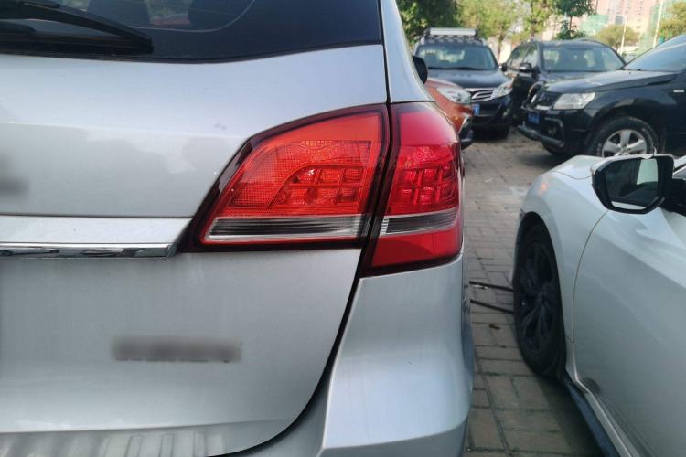 Used Haval H2 2014 1.5T Manual Two-Wheel Drive Elite Edition
