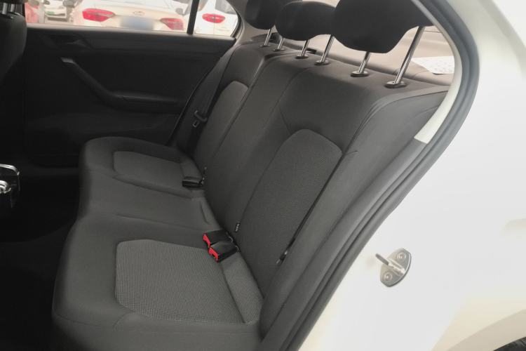 Used Volkswagen Jetta 2017 1.4L Manual Fashion Edition