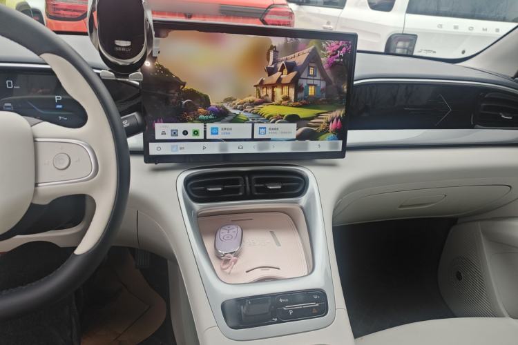 Used Geely Galaxy Geome 2025 310km Dream Edition
