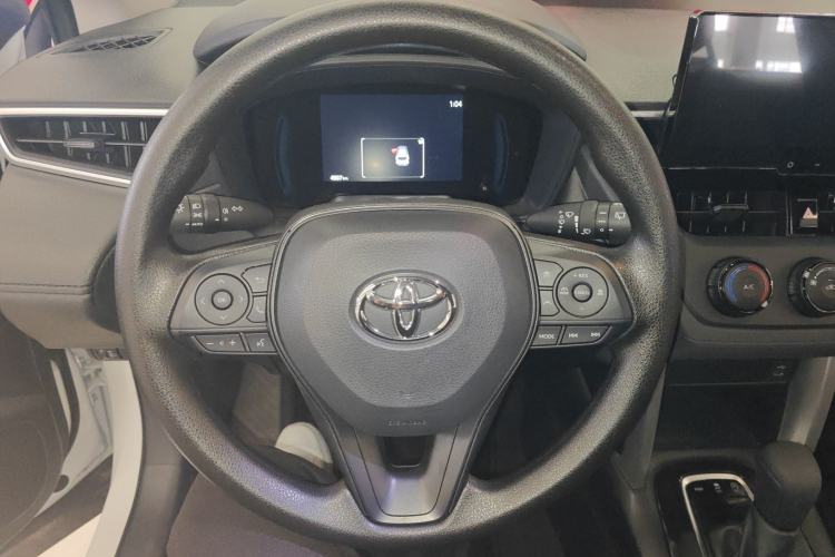 Used Toyota Corolla Cross 2024 2.0L Pioneer Edition
