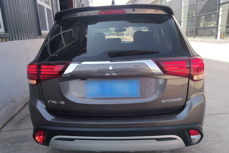 Used Mitsubishi Outlander 2019 2.0L Two-Wheel Drive Comfort Edition 5 Seats China VI Standard
