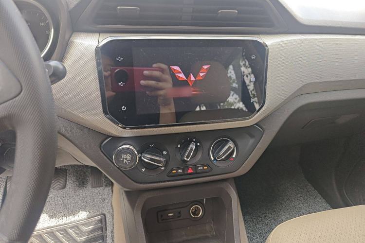 Used Wuling Hongguang 2019 1.5L S Comfort Edition China VI LAR