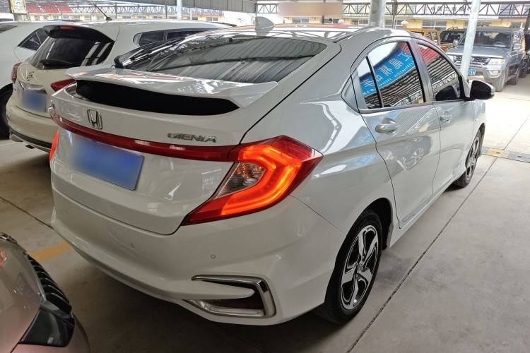 Used Honda Gienia 2017 1.5L CVT Fashion Edition
