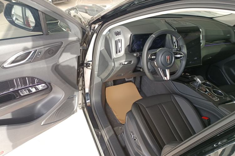 Used Hongqi HS3 2023 1.5T Two-Wheel Drive Shanwei Edition
