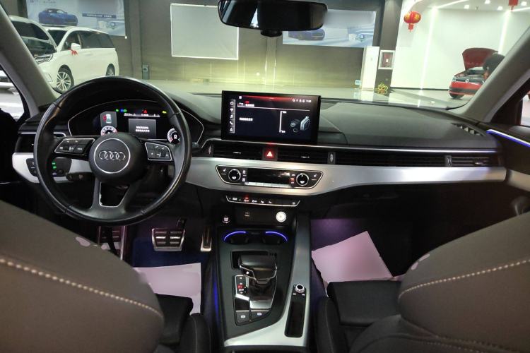 Used Audi A4L 2020 40 TFSI Luxury Dynamic Model
