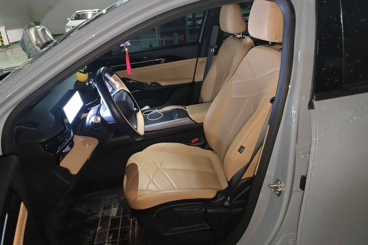 Used  L6 2023 60km PLUS
