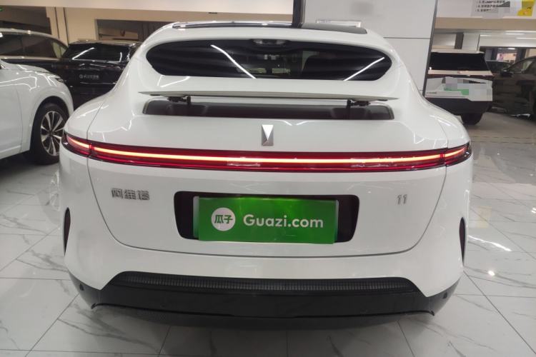 Used  11 2022 Ultra-Long Range Dual-Motor Luxury Edition 4 Seats
