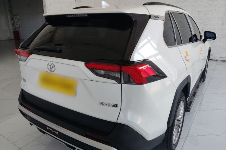 Used Toyota RAV4 2020 2.0L CVT Two-Wheel Drive Fashion PLUS Edition
