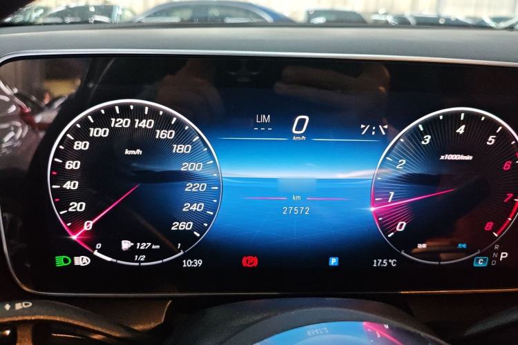 Used Mercedes-Benz GLC 2024 GLC 260 L 4MATIC Dynamic Edition 5-seater
