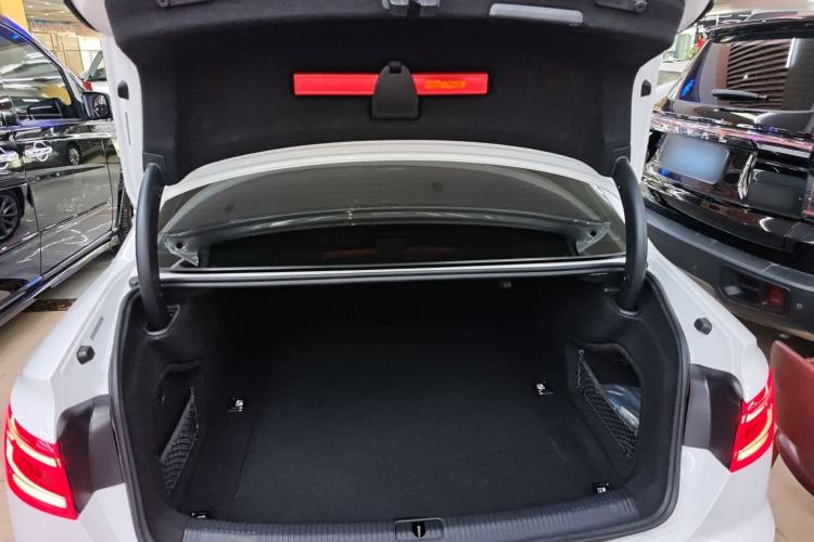 Used Audi A4L 2019 40 TFSI Fashion Edition China VI Emission Standard