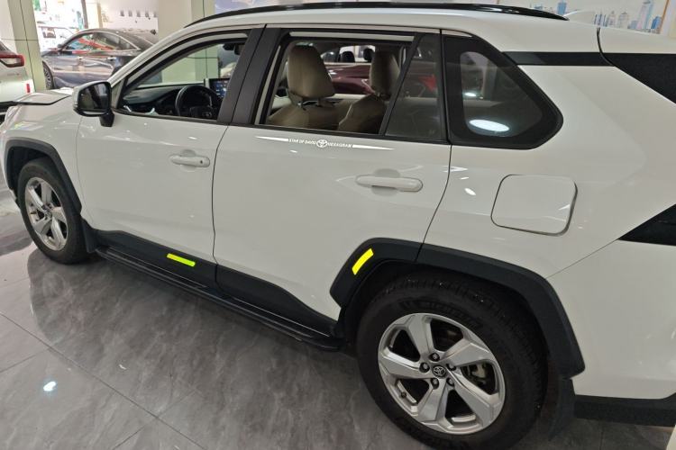 Used Toyota RAV4 2020 2.0L CVT Two-Wheel Drive Fashion Edition
