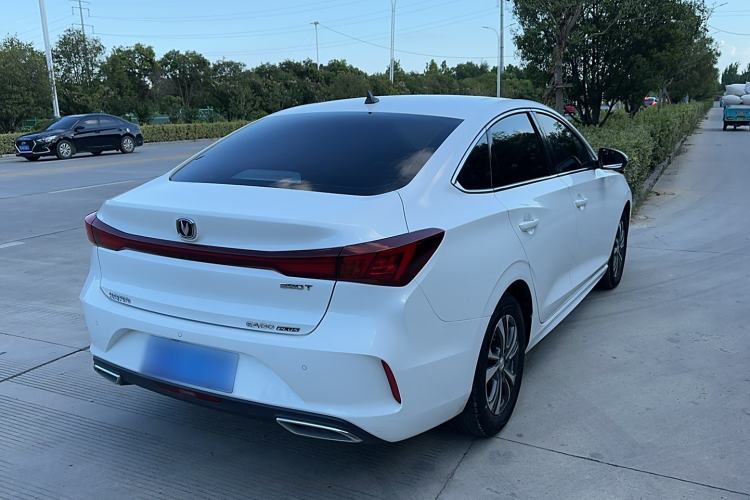 Used Changan Eado 2022 PLUS Blue Whale NE 1.4T GDI DCT Prestige Edition
