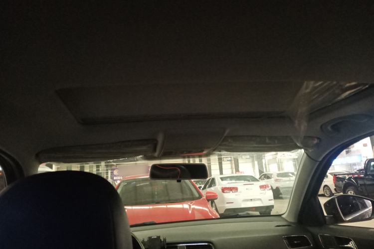 Used Volkswagen Lavida 2015 1.6L Automatic Comfort Edition
