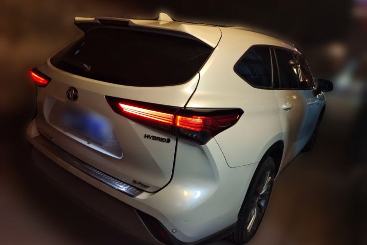 Used Toyota Highlander 2022 Dual-Engine 2.5L Four-Wheel Drive Prestige Version 7 Seats
