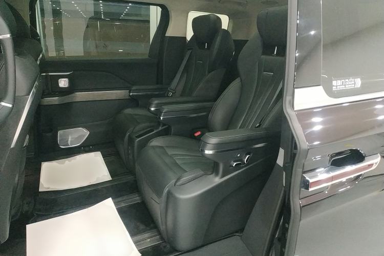 Used Hongqi HQ9 PHEV 2024 2.0T Four-Wheel Drive Business Edition