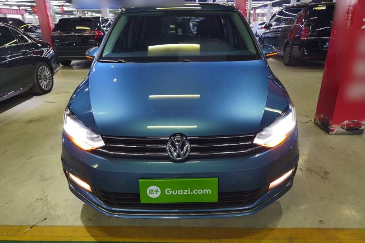 Used Volkswagen Touran 2016 Volkswagen Touran L 280TSI DSG Comfort Edition
