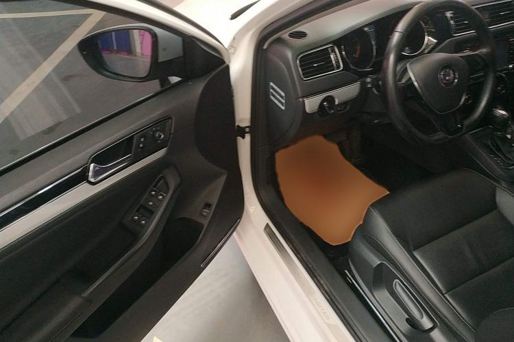 Used Volkswagen Sagitar 2016 230TSI 25th Anniversary Edition