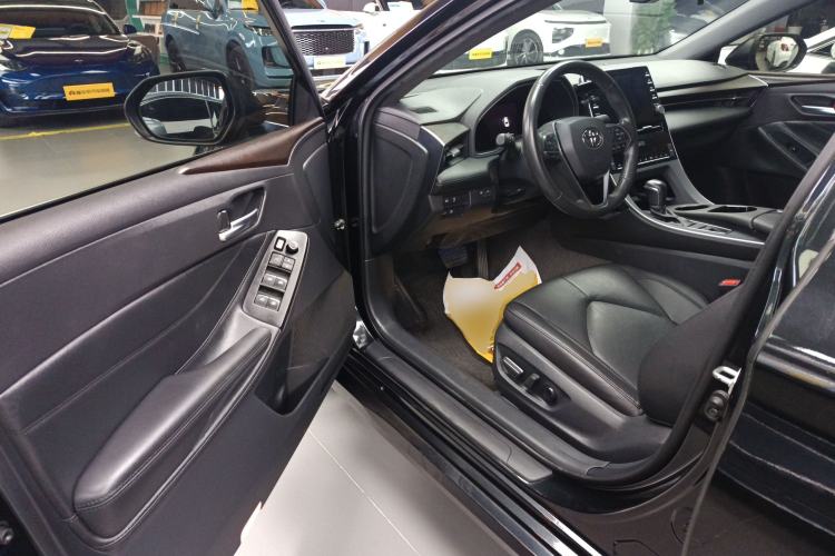 Used Toyota Avalon 2019 2.0L Luxury Edition China VI Standard
