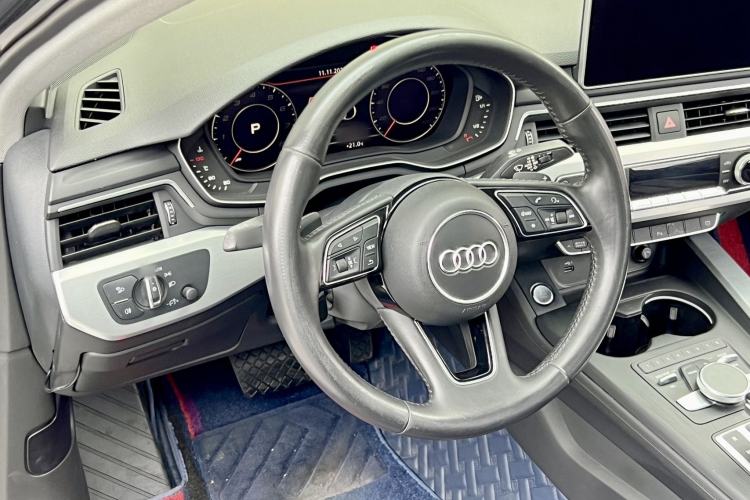 Used Audi A4L 2018 30th Anniversary Edition 40 TFSI Fashion Model