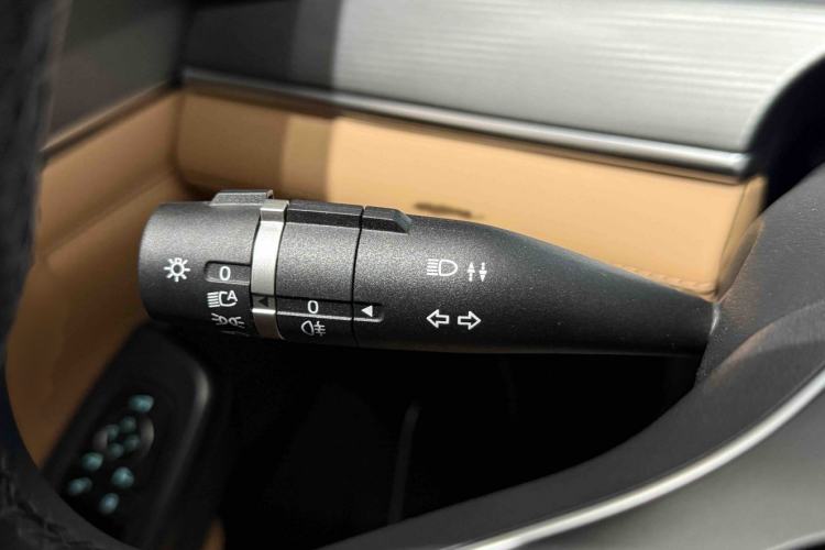 Used BYD Song L DM-i 2024 112 km Leading Edition
