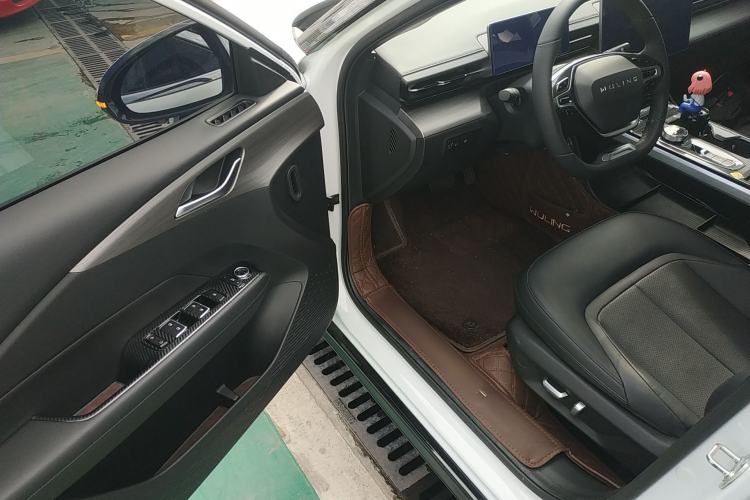 Used Wuling Xingguang 2023 150 Advanced Edition
