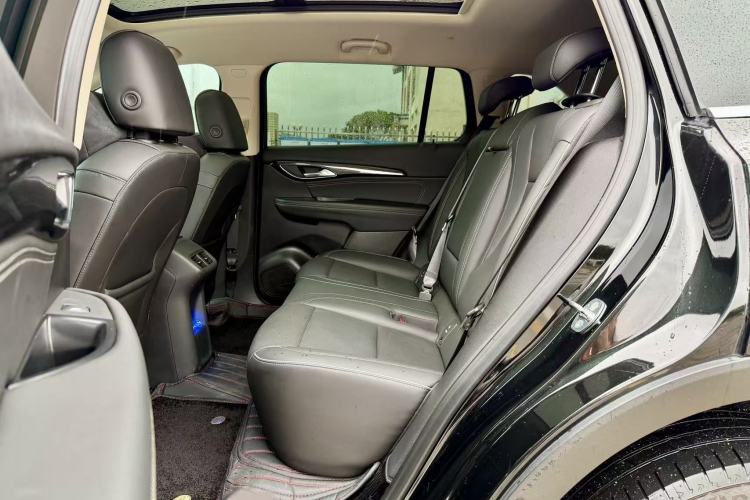 Used Buick Envision 2023 Encore Plus 652T Five-Seat Luxury Model
