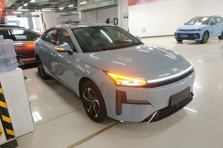 Used Geely Galaxy L6 2025 EM-i 140km Explorer+ Edition
