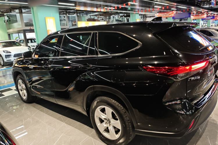 Used Toyota Highlander 2022 Dual-Engine 2.5L Two-Wheel Drive Elite Edition 5 Seats
