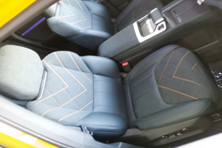 Used  G318 2025 Worry-Free Adventure Edition Four-Wheel Drive Secret Realm Version