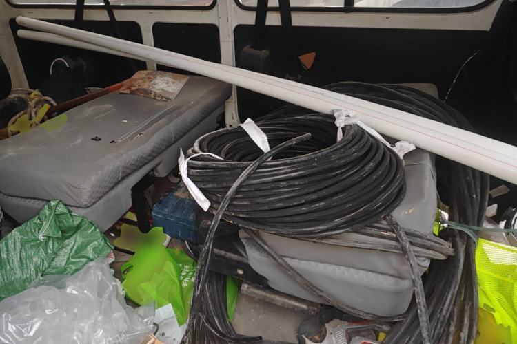 Used Jinbei Express 2020 2.0L China VI Standard Practical 6-Seater G6P-5 1TZS
