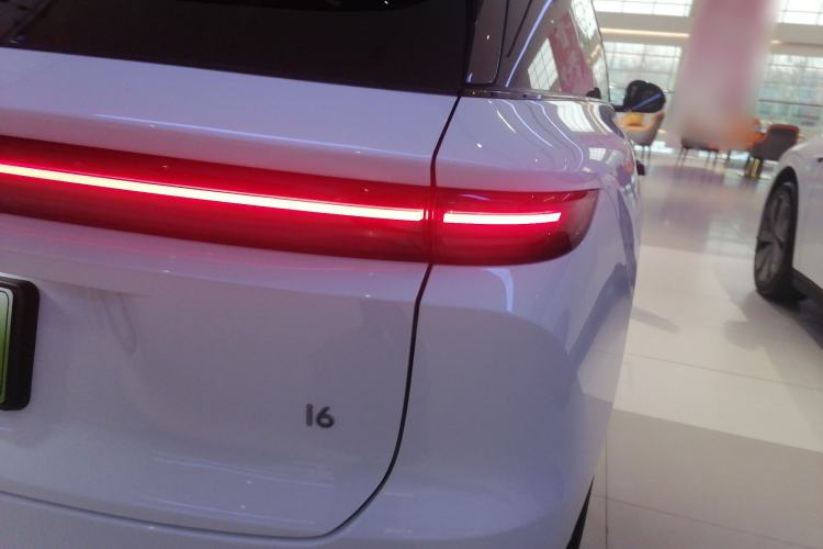 Used Li Auto Li Auto i6 2025 Model Two-Wheel-Drive Standard Type
