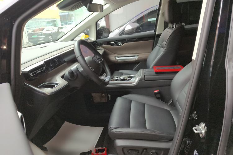 Used GAC Trumpchi Trumpchi E8 2024 Honor Series 2.0L Honor Edition
