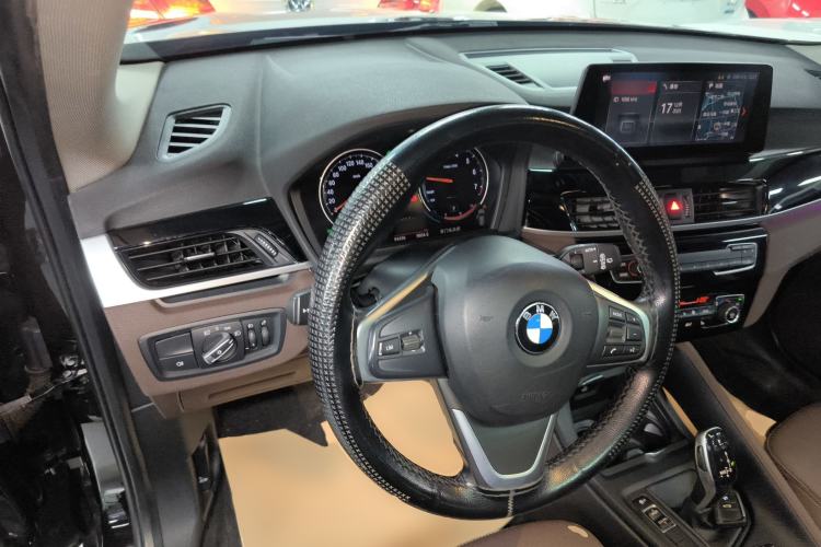 Used BMW X1 2020 sDrive25Li Leading Model
