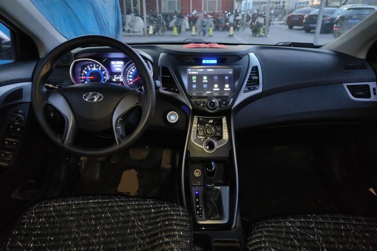 Used Hyundai Elantra 2015 1.6L Automatic Leading Model
