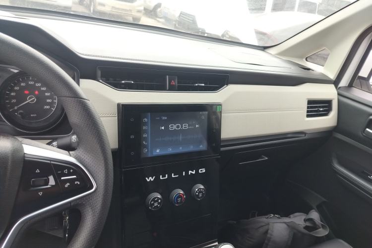 Used Wuling Zhengcheng 2021 1.5T Manual Luxury Version
