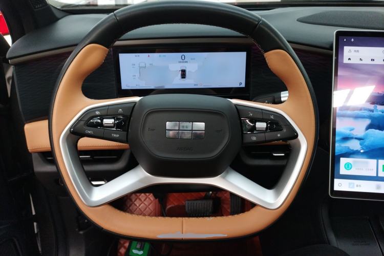 Used  L7 2023 1.5T 115 km MAX
