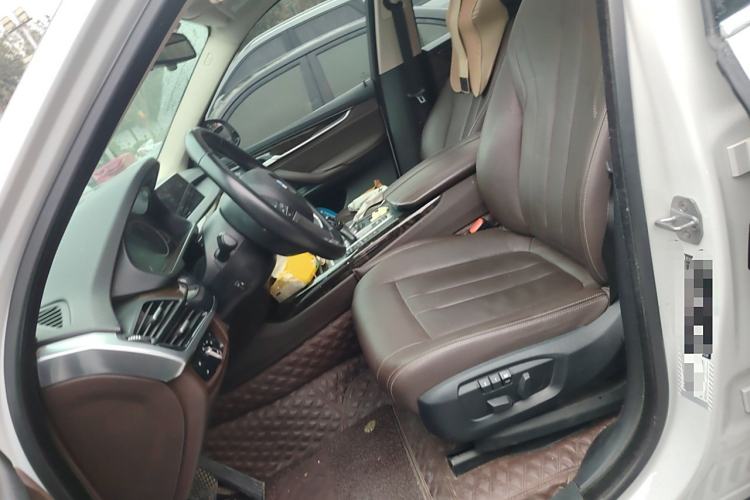 Used BMW X5 2018 xDrive28i
