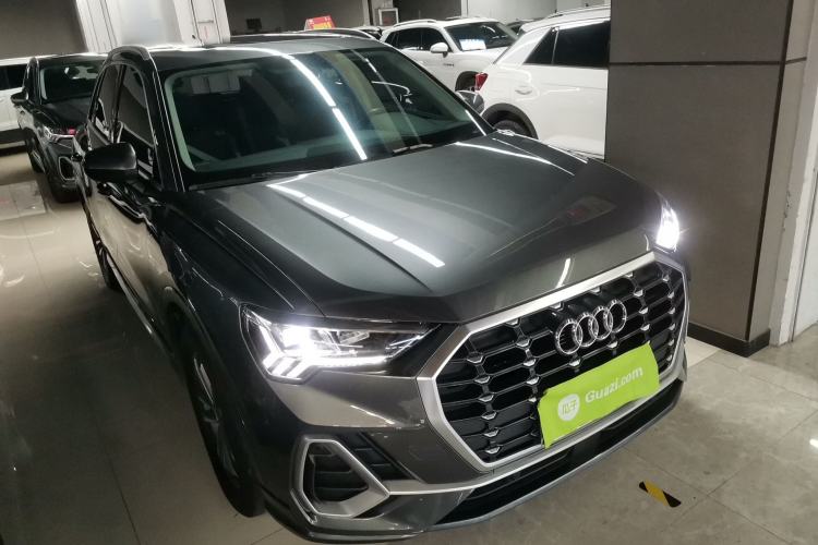 Used Audi Q3 2022 35 TFSI Progressive Dynamic Edition

