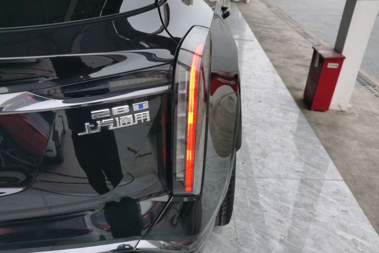 Used Cadillac XT5 2025 2.0T Platinum Edition
