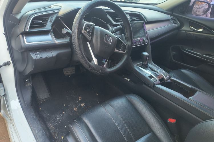 Used Honda Civic 2016 220TURBO CVT Prestige Edition
