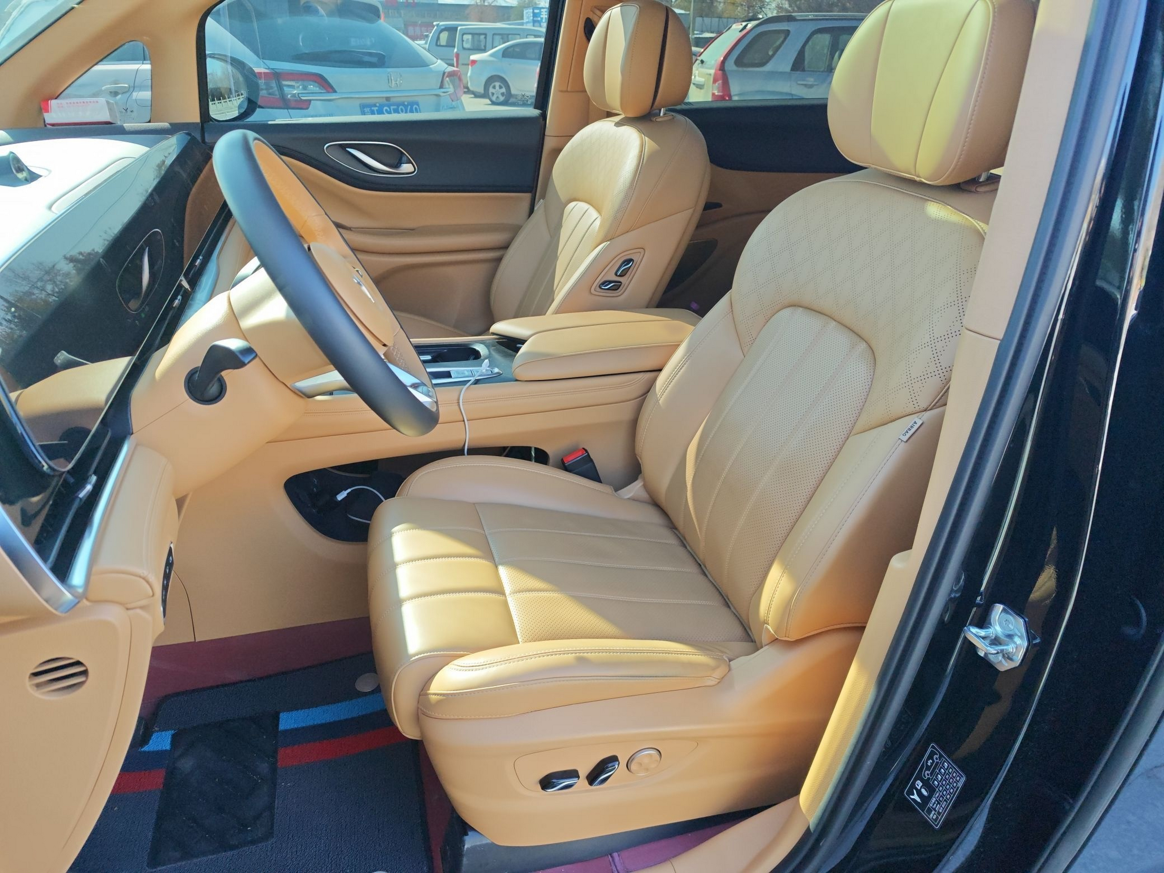 Переднее сиденье в автомобиле