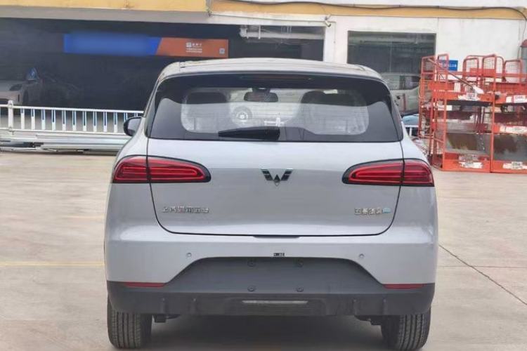 Used Wuling Bingo PLUS 2024 330 km Range Five-Seater Version