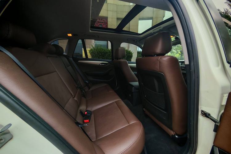 Used BMW X1 2014 sDrive18i Fashion Model
